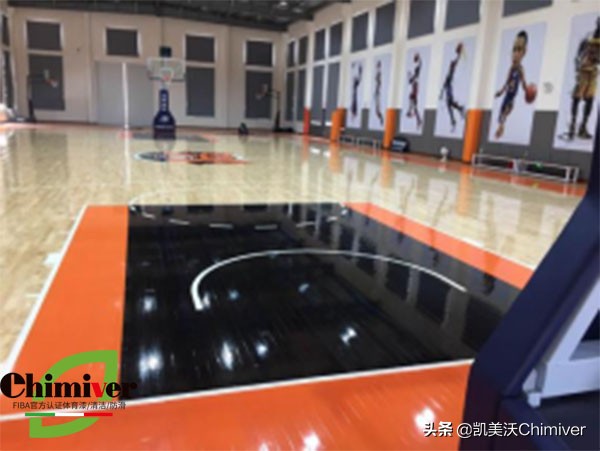 运动木地板彩漆,运动木地板漆施工视频