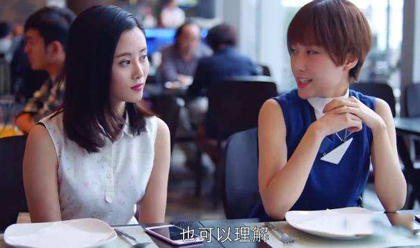 李光洁老婆结婚照P图太狠，网友嘲笑是“照骗”