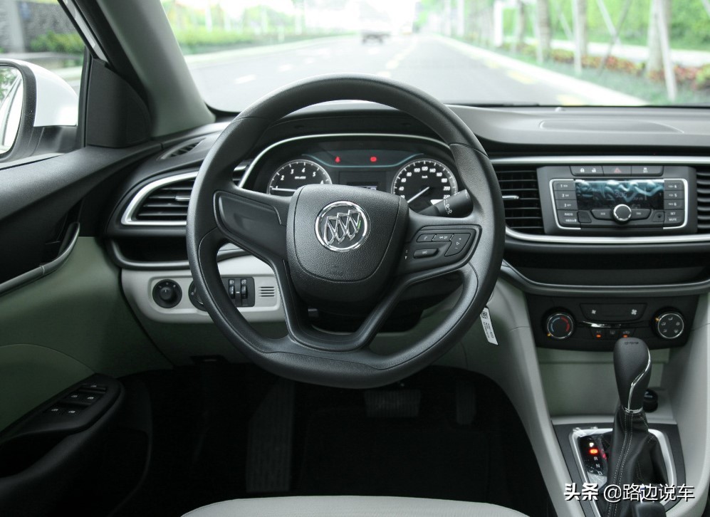 买了别克英朗1.0T，不如想象中完美，简单分享提车价格和用车感受