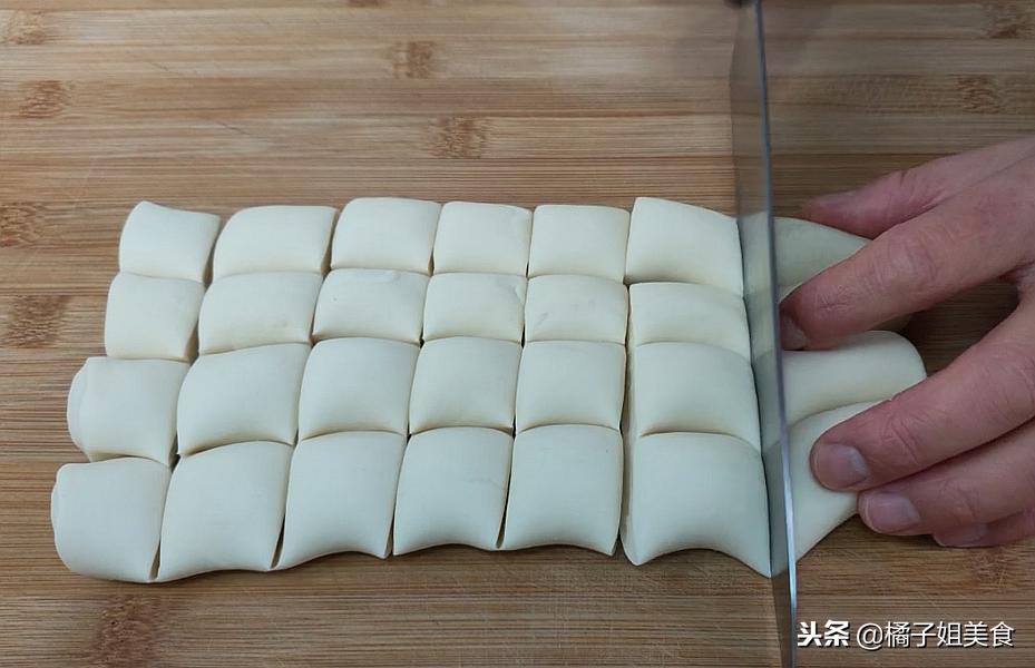 手擀面条简单又好吃的方法,面条不用手擀教你新方法