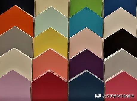 学习服装的色彩与搭配微课,学习服装色彩搭配在哪里学