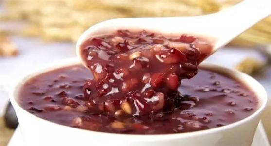 熬八宝粥放醋是不是熬得烂一点,熬八宝粥要放盐吗