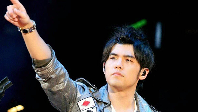 在生活中为孩子树立了什么榜样,提升自己对小孩教育也有帮助