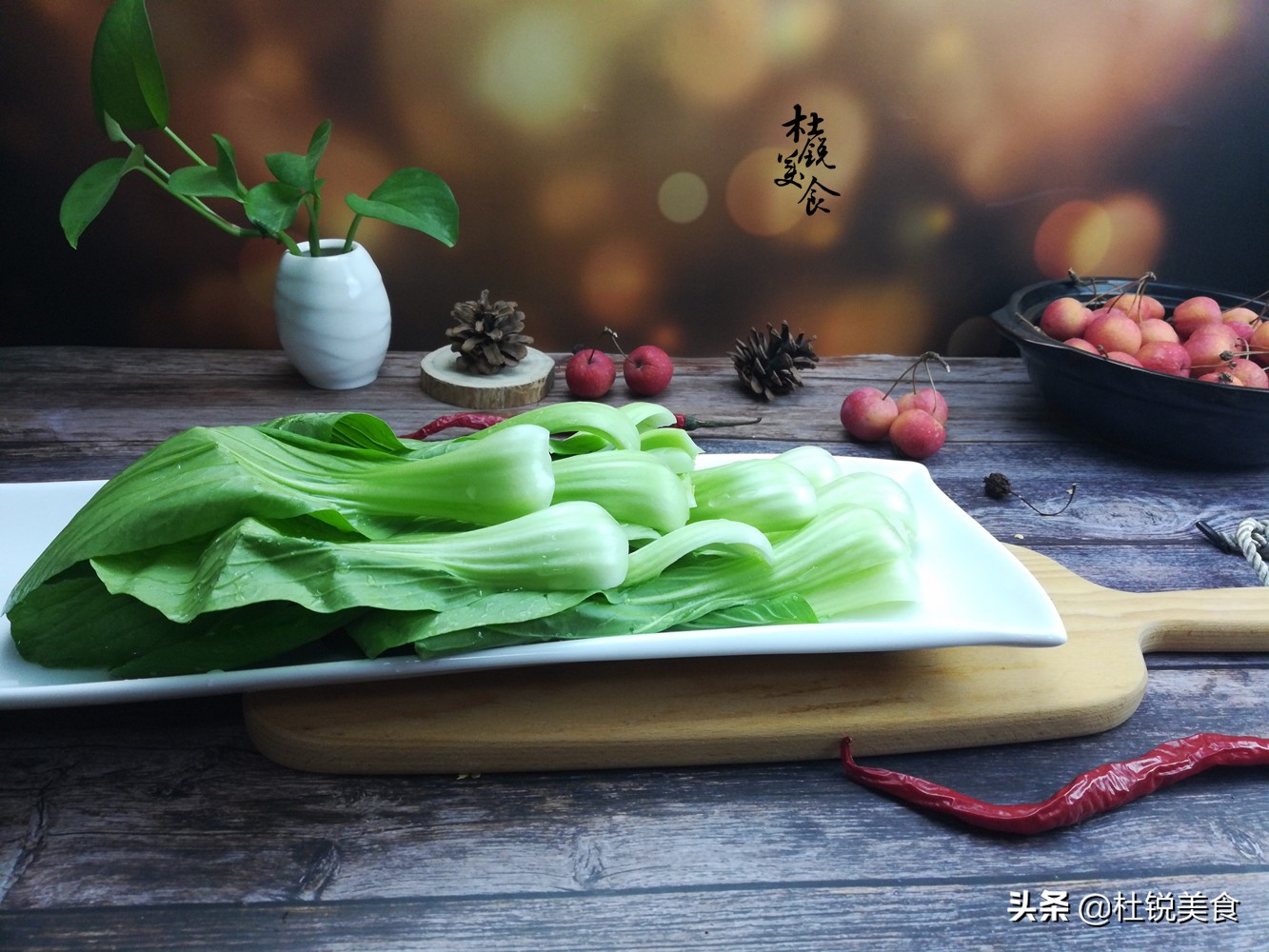 这食材蛋白质超鱼蛋奶十倍，是天然“钙库镁仓”，老人小孩要多吃