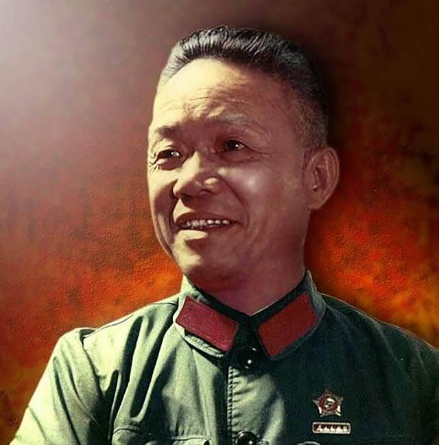 福州军区第一任司令员是谁,福州军区历任副司令员