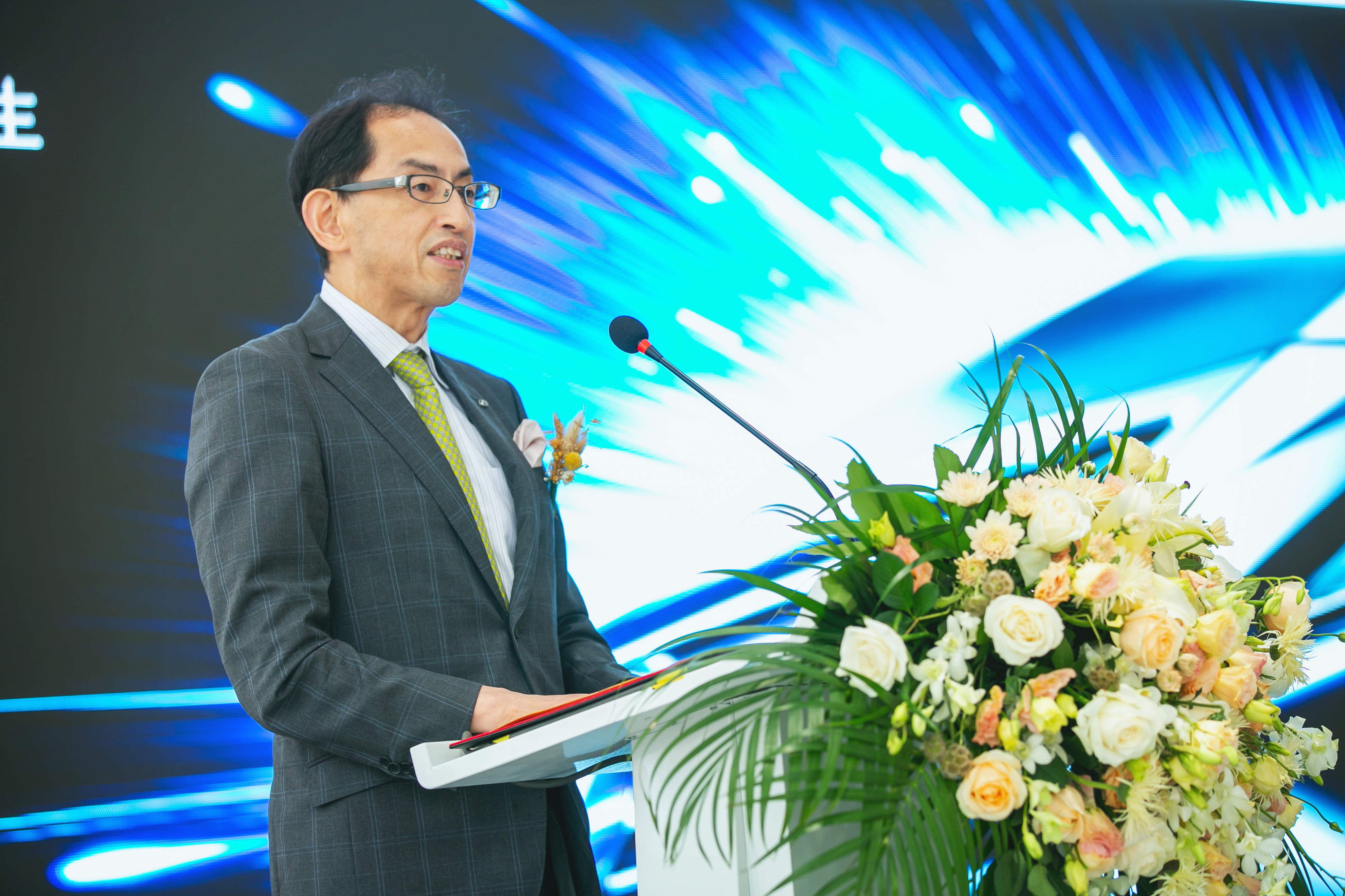 余姚轿辰雷克萨斯销售顾问,余姚雷克萨斯汽车专卖店地址