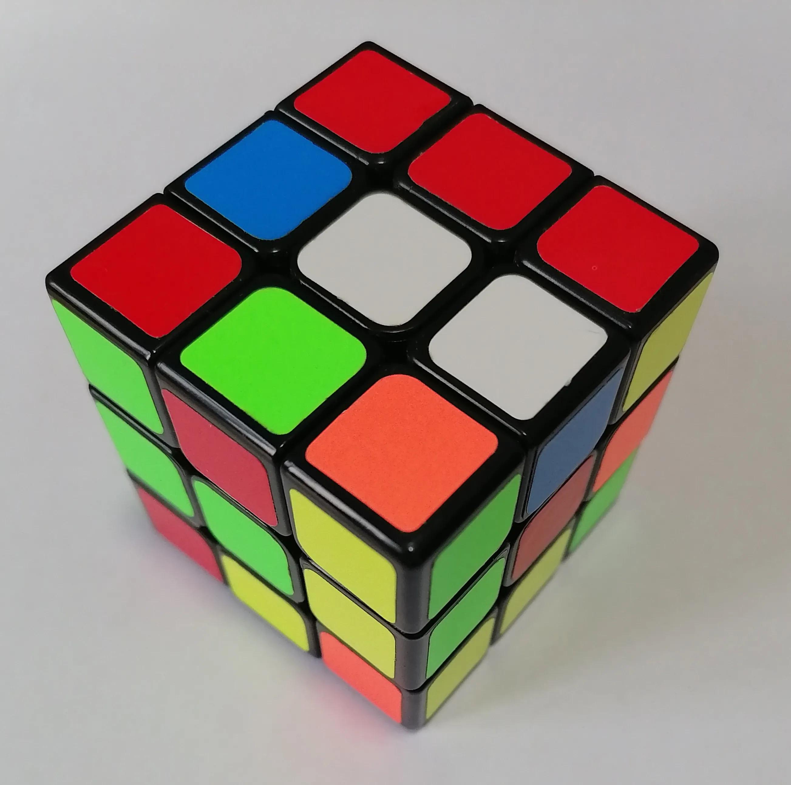 三阶魔方第一层复原最详细步骤,立方体魔方还原方法最简单