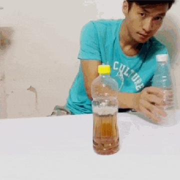 搞笑gif一看就是聪明人,搞笑gif趣图果然是亲生的笑死我了