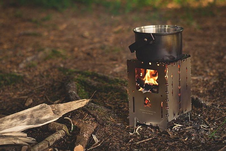 五一美女露营野餐,旅游露营技巧