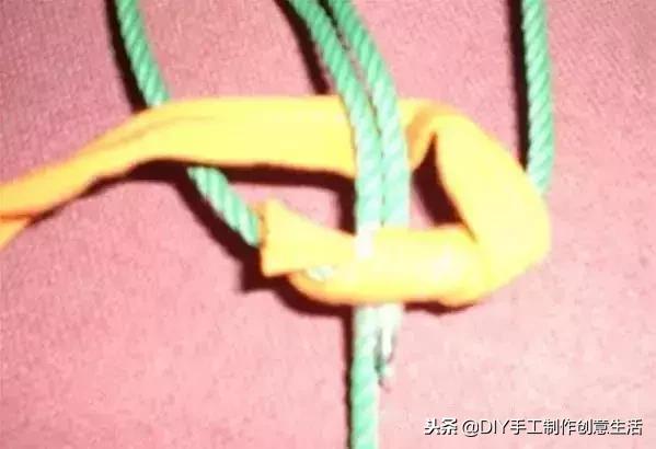 布条线桃花拖鞋编织教程,旧布条编拖鞋方法