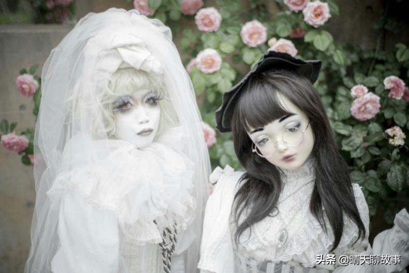 日本女孩在中国被围观,日本真人娃娃安娜贝尔