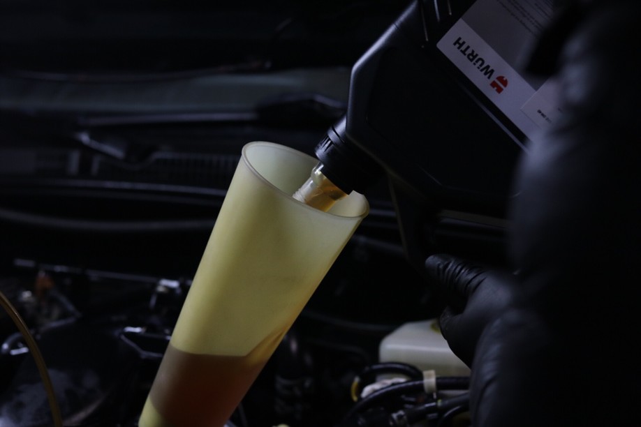 怪兽修车:修复一辆09款中东版丰田霸道,最终旧车变新车