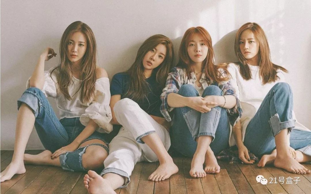 泫雅跟鸟叔解约了吗,泫雅鸟叔2012mama颁奖典礼