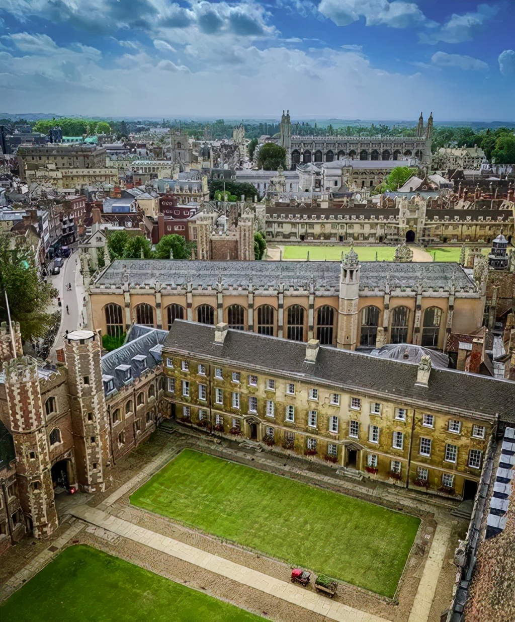 环球影城魔法学校霍格沃茨,霍格沃茨魔法学校环球影城鹰院