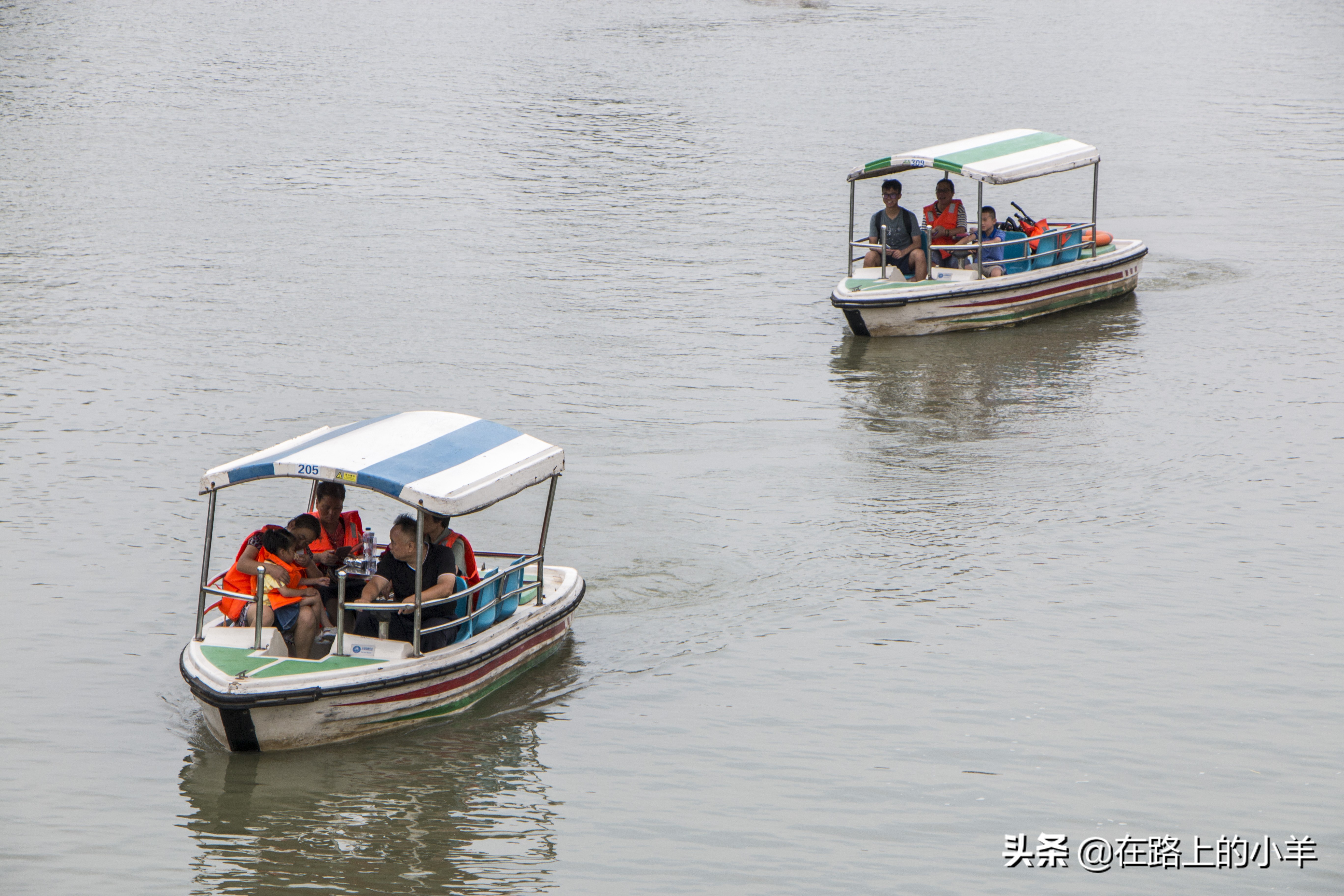 一字之差的两个西湖，浙江不收门票江苏却收100元，如今差距很大