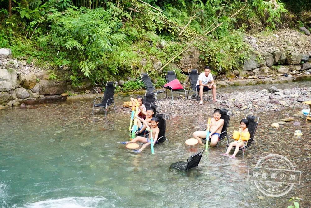 成都周边凉快又可以耍水的地方,成都周边哪有耍水的地方