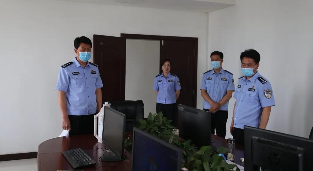 高青同志深入基层所队督导检查全国“*会两**”安保工作