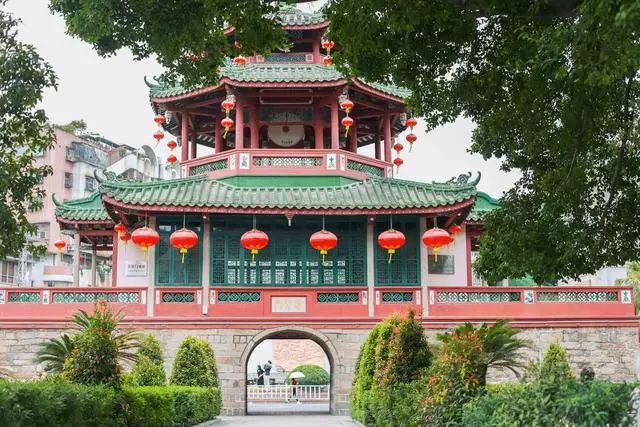 请不要这样子,请不要这样离开我