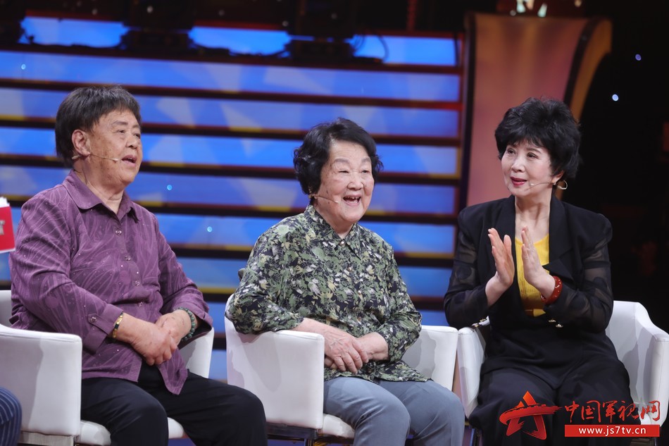 唱响军歌并讲述军歌背后的故事,讲述军歌背后的故事