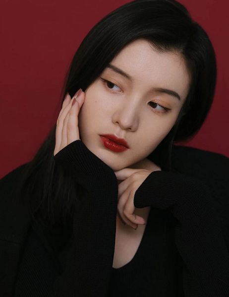 阿玛尼405与阿玛尼405g有什么区别,风靡亚洲的阿玛尼的405号色