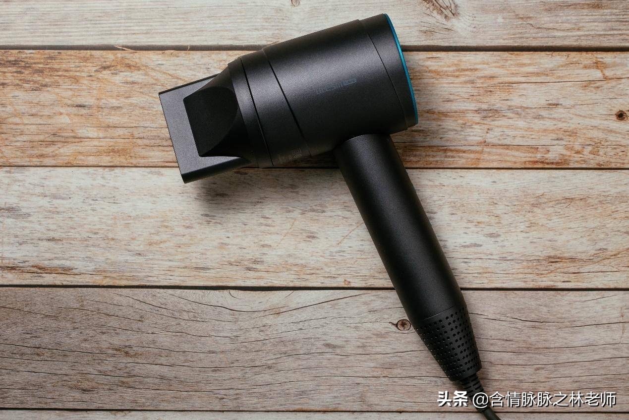 无叶电吹风推荐测评,尤勒斯电吹风效果