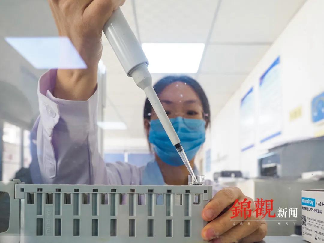 雪山下建筑物,雪山下建一座自己的木屋