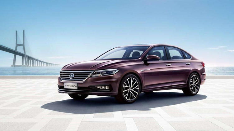 年轻小夫妻买什么车好,轩逸朗逸宝来哪个好适合家用