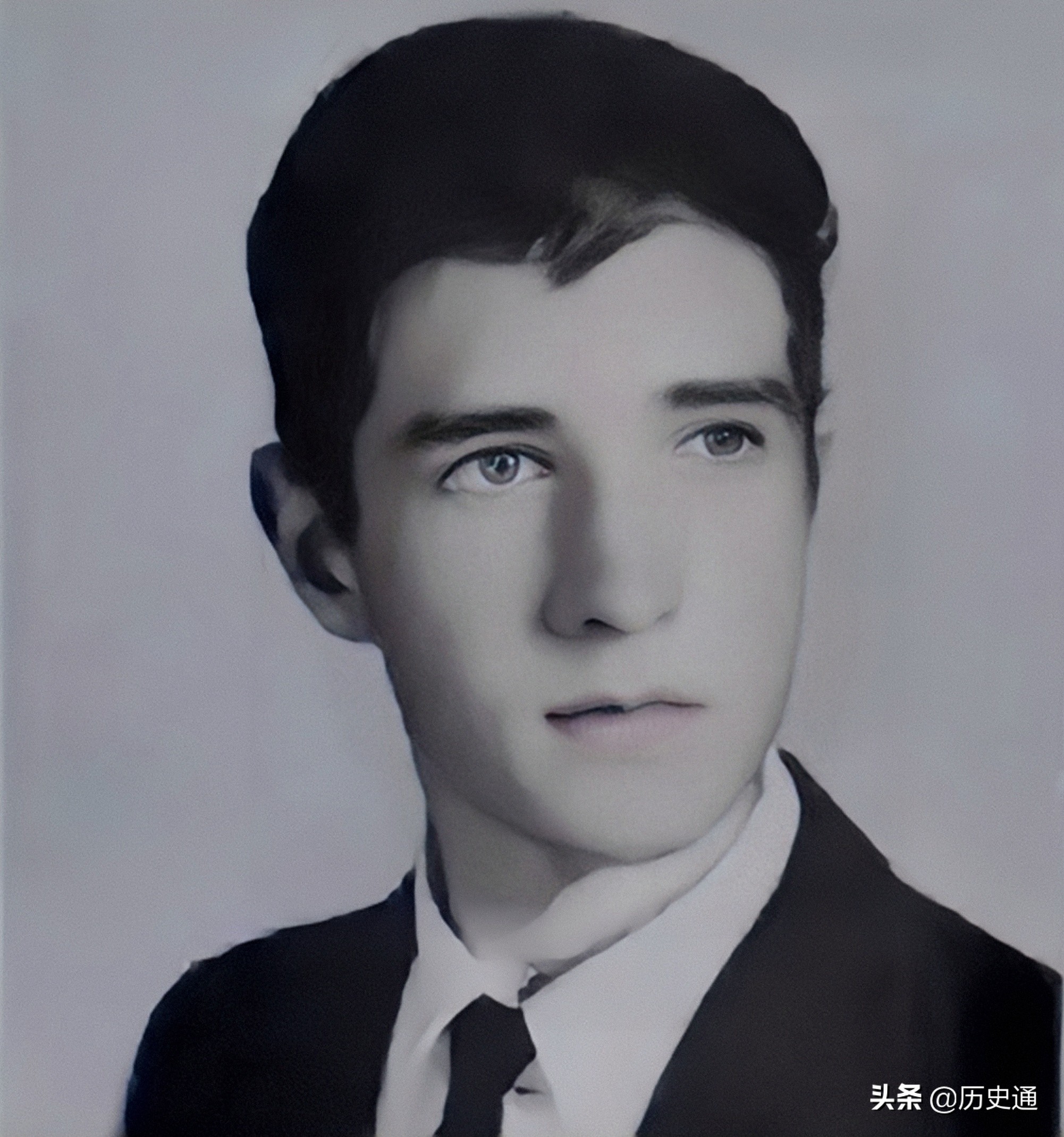 “杀毒软件教父”移居海岛，生活奢靡，枪杀邻居，直播逃亡日记