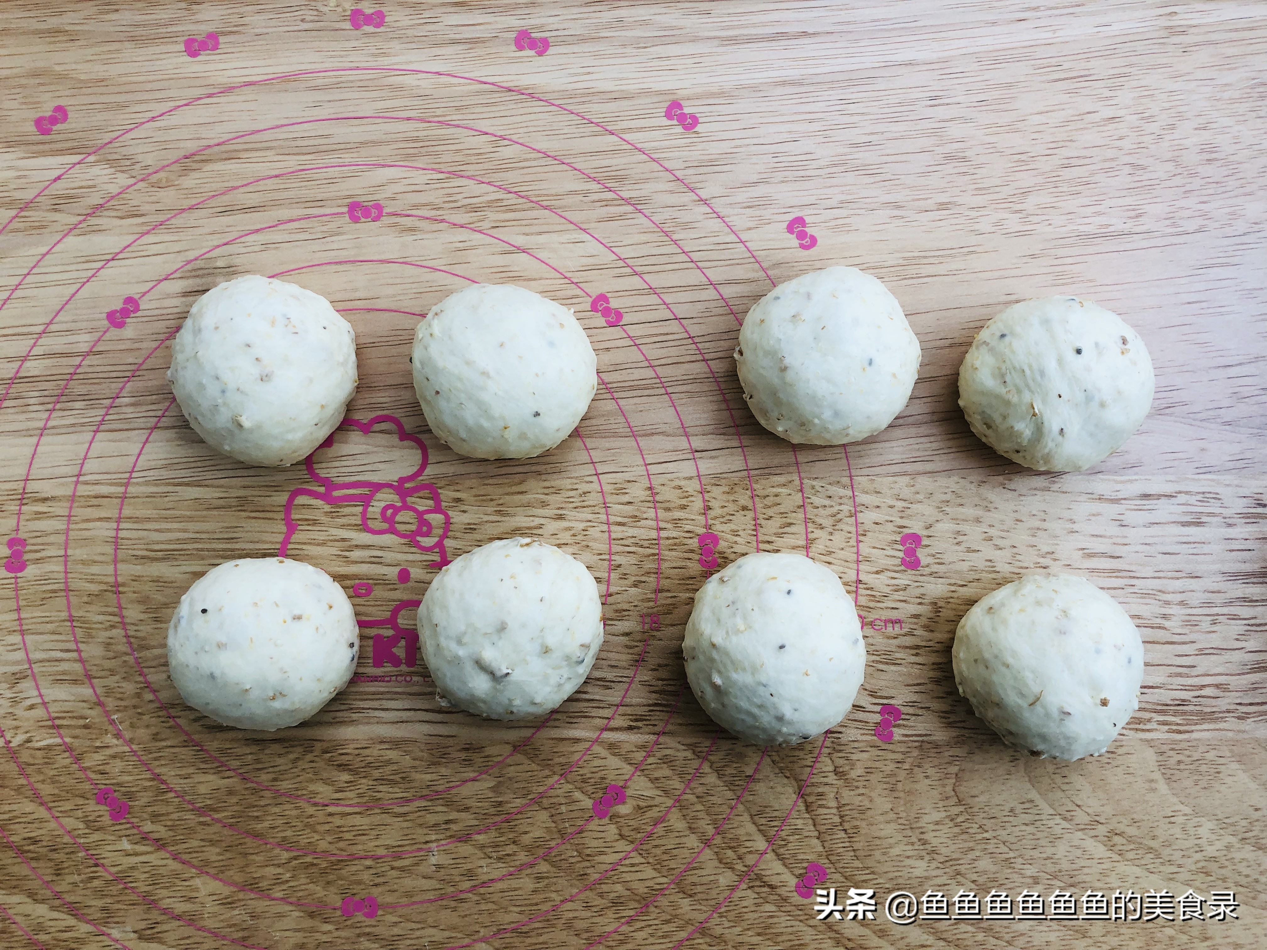 用烤箱烤面包揉面,不用揉面烤箱烤面包最简单做法