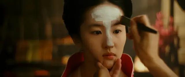 聊聊刘亦菲新作的可取之处：小穆兰真美，美的不可方物