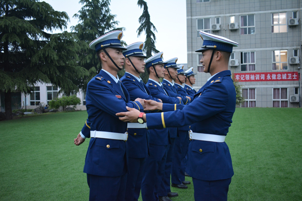 蓝朋友花式列队,蓝朋友全民热身