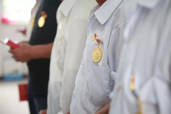 2018十大感人瞬间感谢你,谢谢2018完整视频