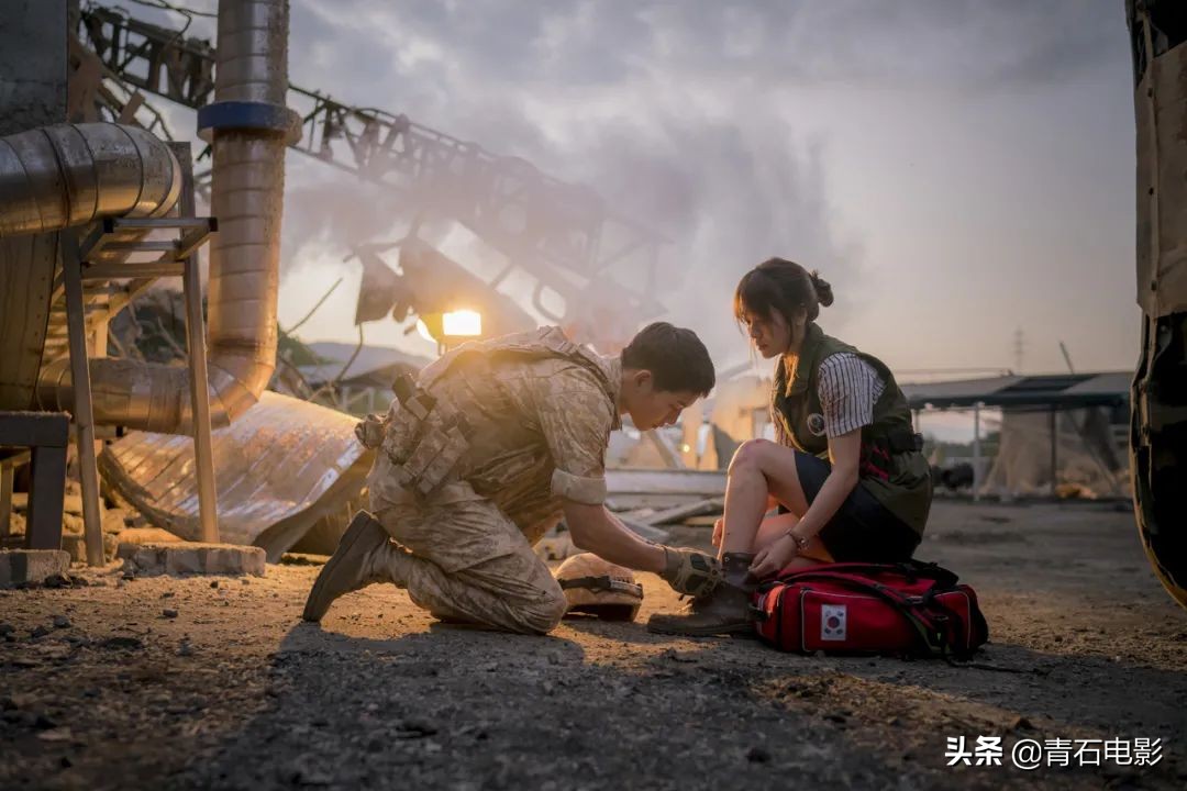 连续4天上榜，比《王国》尺度还大，不愧是一集30亿韩元的韩剧