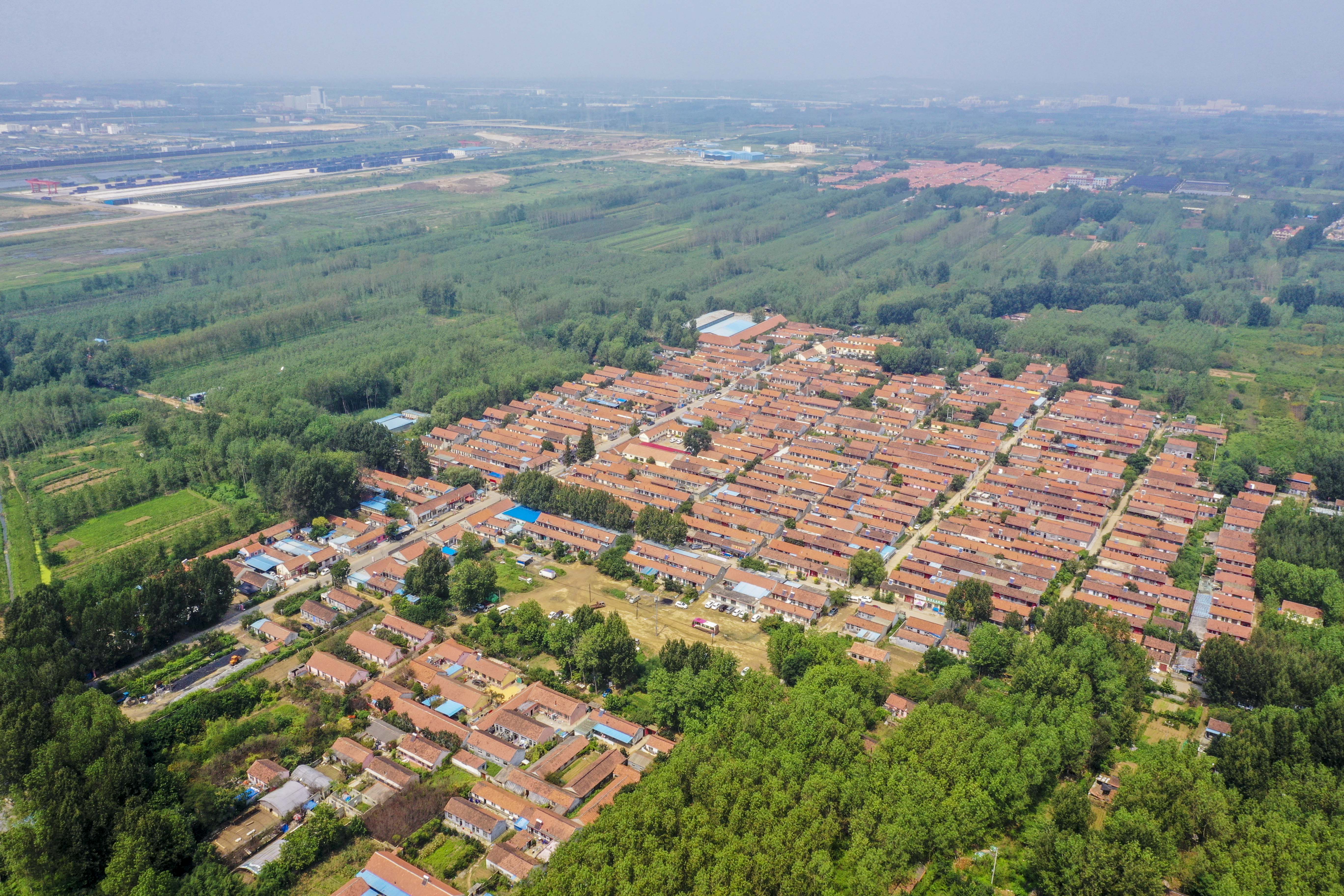 探访泊里镇董*庄大**社区，感受居家养老服务中心荡漾的爱意和欢乐