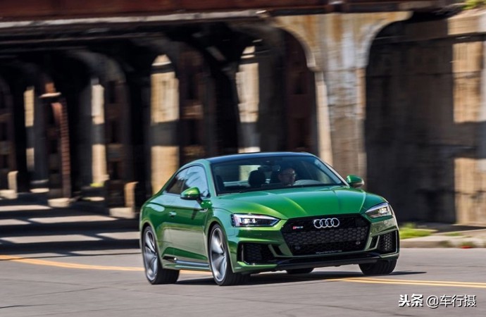 2018奥迪rs5coupe试驾,国内试驾2020款奥迪rs5sportback