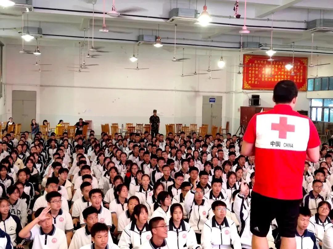 石狮八中什么时候军训,石狮八中军训最新视频