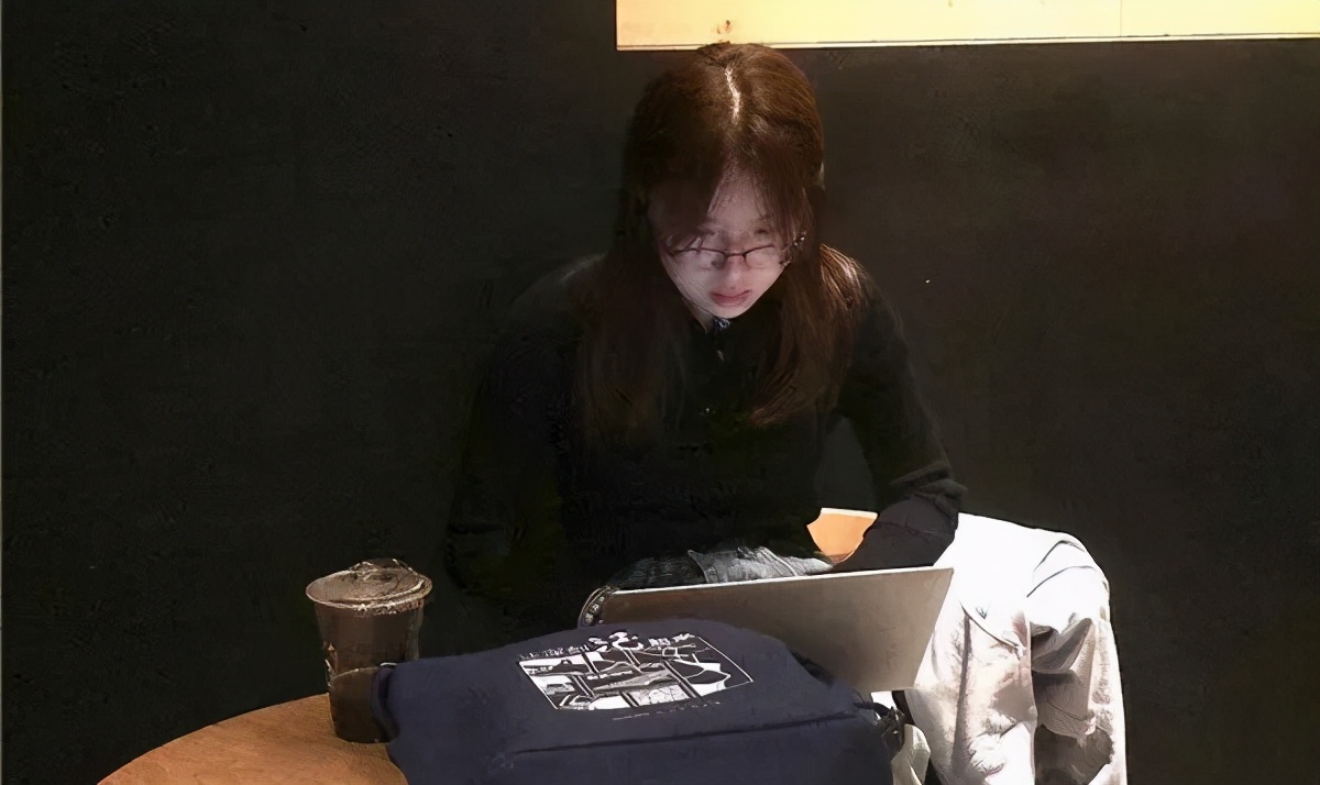 难!多伦多大学女留学生:回国开漫游上网课、考试抓狂