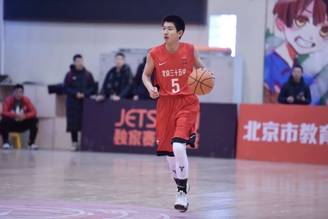 十六强激烈幸存不易新八强更强明日开战丨2018-19耐克高中联赛