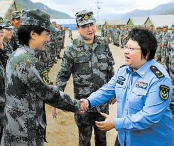 韩红李幼斌陈红军衔谁高,韩红几几年当军人