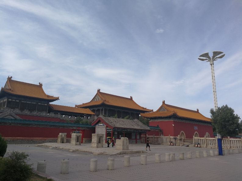 华山脚下的西岳庙,华阴华山之巅