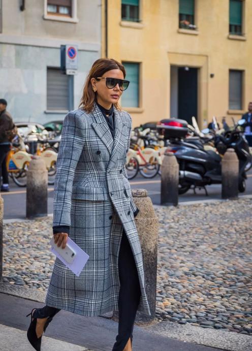 梅婷黑色大衣搭配图,梅婷穿大衣