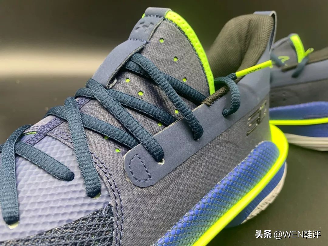 UA签约库里真用心，极为豪华的中底科技，致敬球迷的第七代战靴