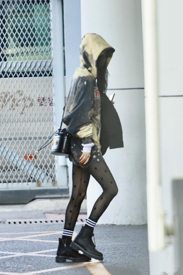 杨幂长袜穿搭,杨幂穿搭新中式长袜