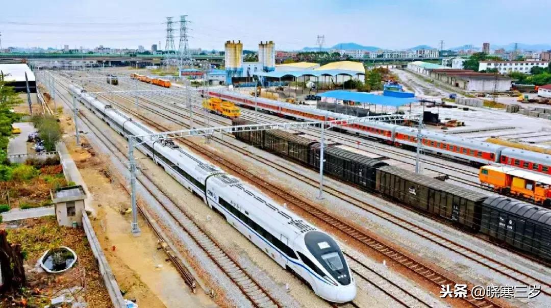 广深的潮汕吃货们开心了,官网已上线汕头站1月5号动车票信息