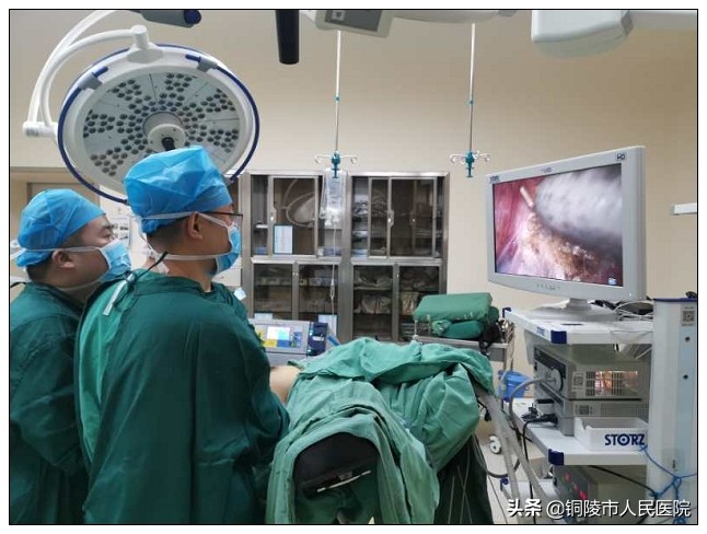 手心出汗是虚吗,手心出汗却不冰凉是怎么回事