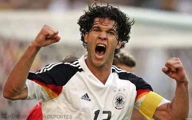 天下足球催泪文案足球解说员,天下足球c罗催泪文案