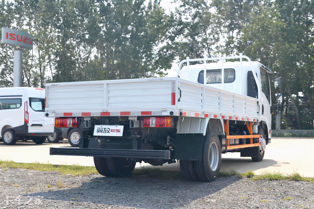 五十铃轻卡国五好还是国六好,庆铃五十铃新能源轻卡最新款