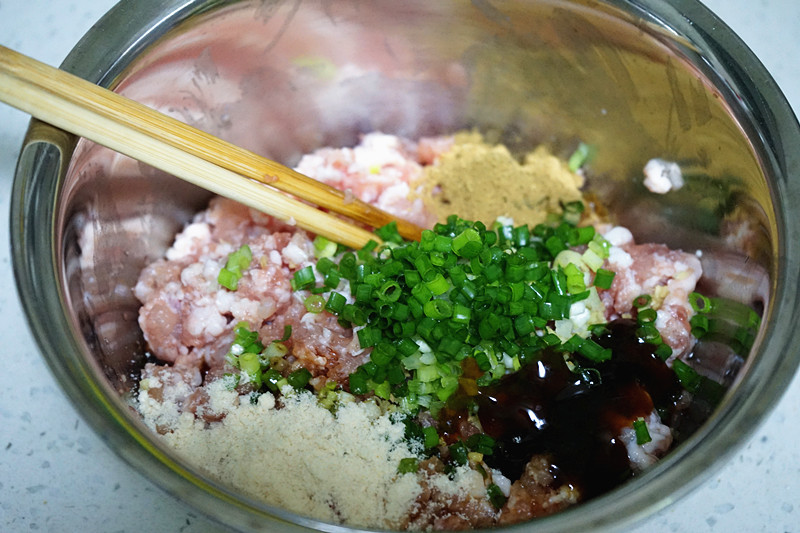 鲜肉包怎么做好吃不腻,我和家人爱吃的美食