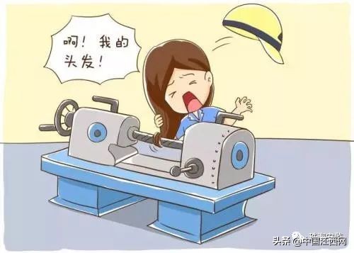 女服务员长发卷进和面机,长发卷入和面机女子挣扎3分钟