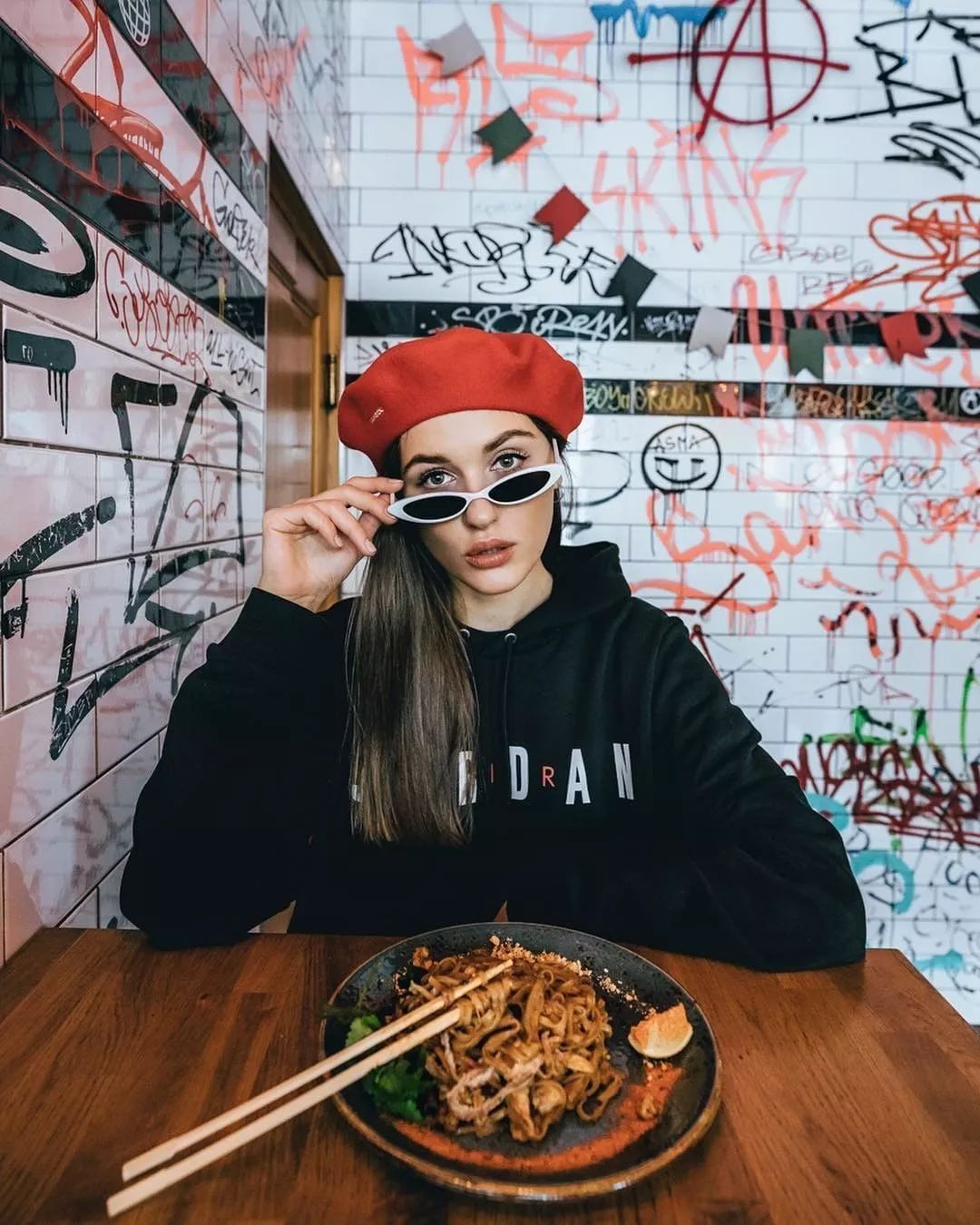 今年女明星穿的是什么衣服,今年女明星流行衣服